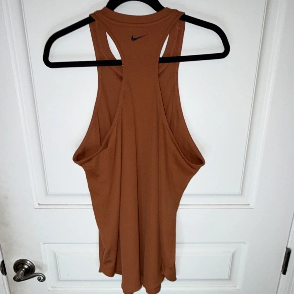 Nike Dri-Fit Brown Racerback Tank Top XL Women's Moisture Wicking Sleeveless - Picture 3 of 6